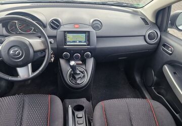 Mazda 2 80.000 km 5.500 &euro; Dorsten 46282