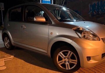Daihatsu Sirion 102.500 km 3.500 &euro; Wuppertal 42389