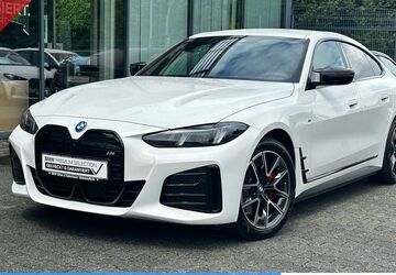 BMW i4 22.721 km 53.580 &euro; Mülheim 45472