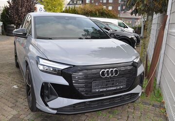 Audi Q4 31.000 km 36.900 &euro; Oberhausen 46049
