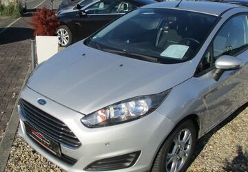 Ford Fiesta 105.582 km 4.499 &euro; Selm 59379