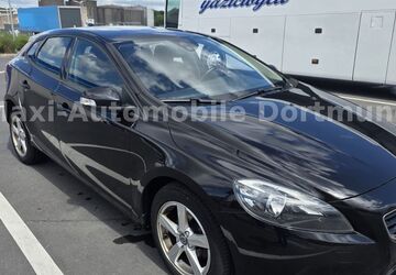 Volvo V40 183.000 km 5.999 &euro; dortmund 44369