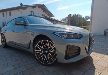 BMW i4 51.000 km 29.980 &euro; Mülheim an der Ruhr 45476