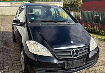 Mercedes-Benz A 170 172.548 km 1.849 &euro; Essen 45307