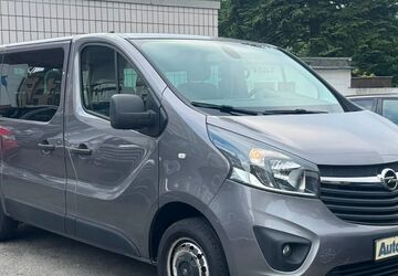 Opel Vivaro 76.229 km 15.850 &euro; Oberhausen 46045