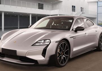 Porsche Taycan 5.400 km 149.911 &euro; Mülheim an der Ruhr 45478