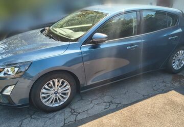 Ford Focus 92.500 km 11.900 &euro; Herne 44628