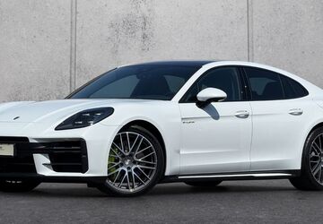Porsche Panamera 11.813 km 112.790 &euro; Holzwickede 59439