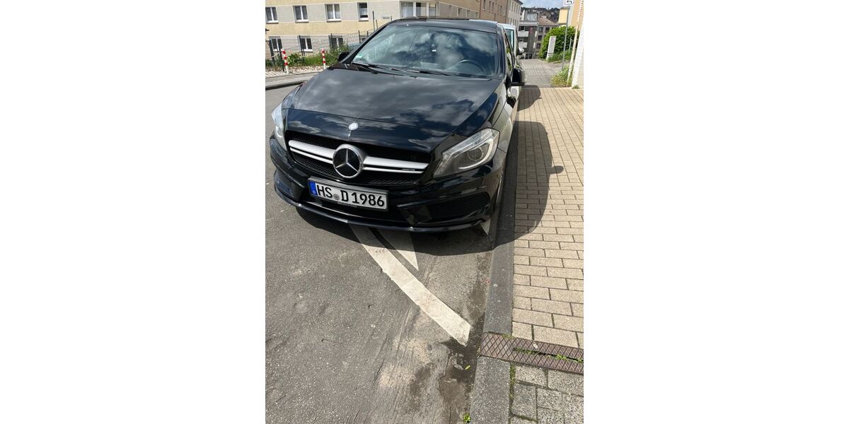Mercedes-Benz A 180 130.000 km 13.399 &euro; Wuppertal 42107