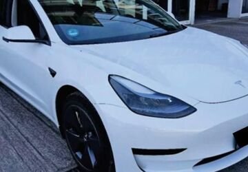 Tesla Model 3 79.900 km 25.900 &euro; Wuppertal 42327