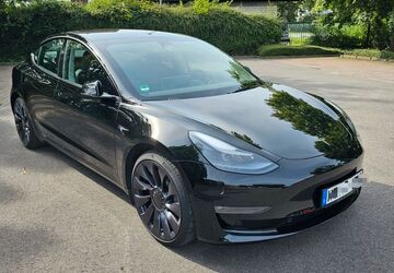 Tesla Model 3 40.500 km 34.000 &euro; Herne 44625