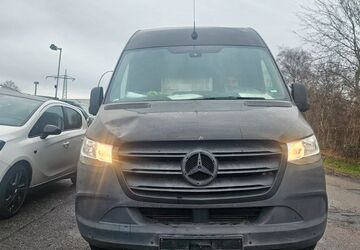 Mercedes-Benz Sprinter 246.587 km 13.400 &euro; Bottrop 46236