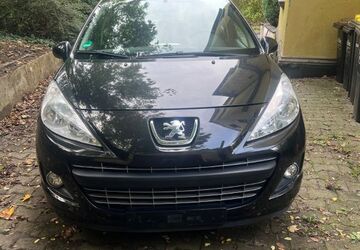 Peugeot 207 70.800 km 3.000 &euro; Essen 45309
