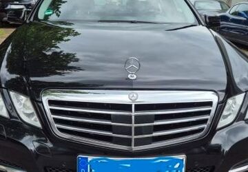 Mercedes-Benz E 300 340.000 km 9.900 &euro; Herne 44628