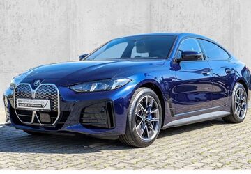 BMW i4 23.816 km 52.380 &euro; Herne 44625